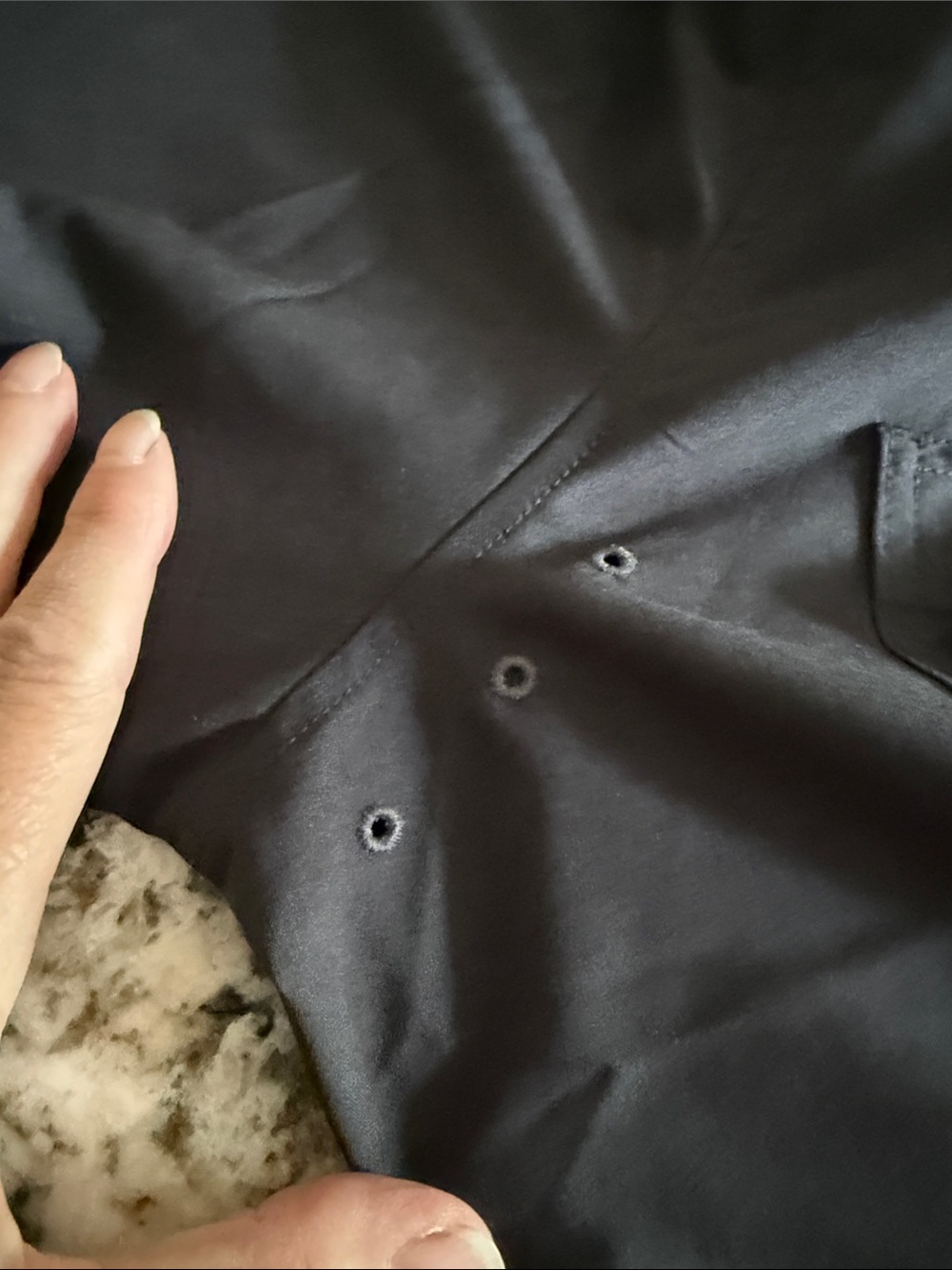 Orvis Men's Short-Sleeve Button-Down Shirt in Charcoal - Picture 9 of 9